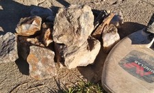 5kg of UNCRUSHED QUARTZ ORES from Gold Mine In World's End #PAYDIRT #GOLD picture