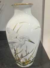 1981 Franklin Mint Porcelain ‘The Marshland Bird’  Ltd Edition Vase. Basil Ede. picture