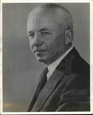 1944 Press Photo Robert R Young, chairman of Chesapeake & Ohio RR picture