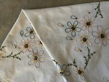 Vintage Cottage Style Tablecloth Lovely Primitive Floral Embroidery 29 x 31