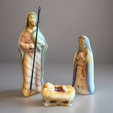 Fenton Nativity Holy Family Set 5280 NF Satin Glass Signed 95th Anniv 3 Piece picture