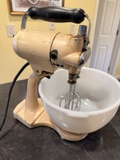 Sunbeam Mixmaster Model 1 Vintage Beige Stand Mixer w/ Bowl & Beaters Art Deco picture