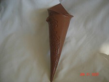 LOVELY ARTISAN SIGNED Vtg. CLAY POTTERY ENGRAVED FLOWER TAPERED WALL POCKET picture