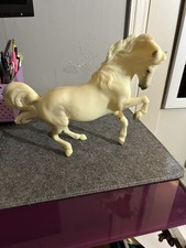 Breyer horse Banks Vanilla picture