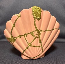KINTSUGI CELLAR COASTAL SHELL VASE GOLD PINK CERAMIC 6.61