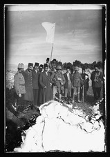 Photo:Jerusalem British Surrender 1917 Mayor White Flag Tommies WWI picture