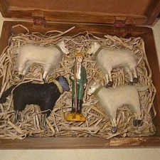AWESOME  Antique 1900s GERMAN Painted Putz WOOLY Gray & Black SHEEP SHEPHERD Box picture