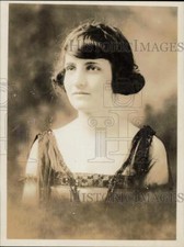 1918 Press Photo Eleanor Butler to Wed Lieutenant Kenneth S. Wales - kfx42154 picture