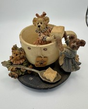 Boyds Bears Bearstone Figurine Prissie Sissie Missie Fixin Tea for Three 2000-71 picture