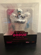 Good Smile Company POP UP PARADE Hatsune Miku Glasses x Cafe Ver. Figure picture