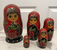 Vintage Russian Matryoshka Doll Set 5pc Signed 1993 Sergiev Posad 6.5