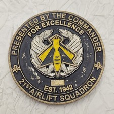 USAF 21st Airlift Squadron Travis AFB Bee Liners Challenge Coin picture