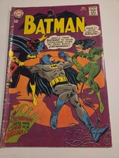 Batman #197 Early Silver Age CATWOMAN + BATGIRL appearances 1967 DC Comics picture
