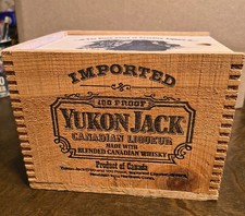 HTF Vintage Yukon Jack Wooden Crate Canadian Whisky Dovetail Box Bar Decor w/Lid picture