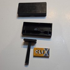 Vintage CLIX Safety Razor Set Case 4 Monogram Blades Made in USA Travel Kit 1943 picture