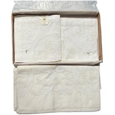 Vtg Madeira Superbia Portugal Linen Embroidered Tablecloth 12 Napkins 126