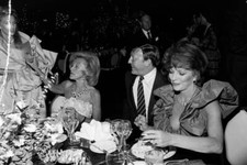 Barbara Davis producer Merv Griffin actress Joan Collins & guests Old Photo 4 picture