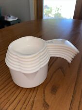 Set Of 6 White Plastic Tupperware Measuring Cup 3478A-1 Double Spout Curved EUC picture